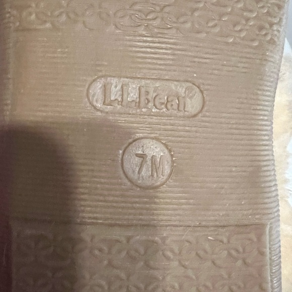 L L Bean - Picture 2 of 5